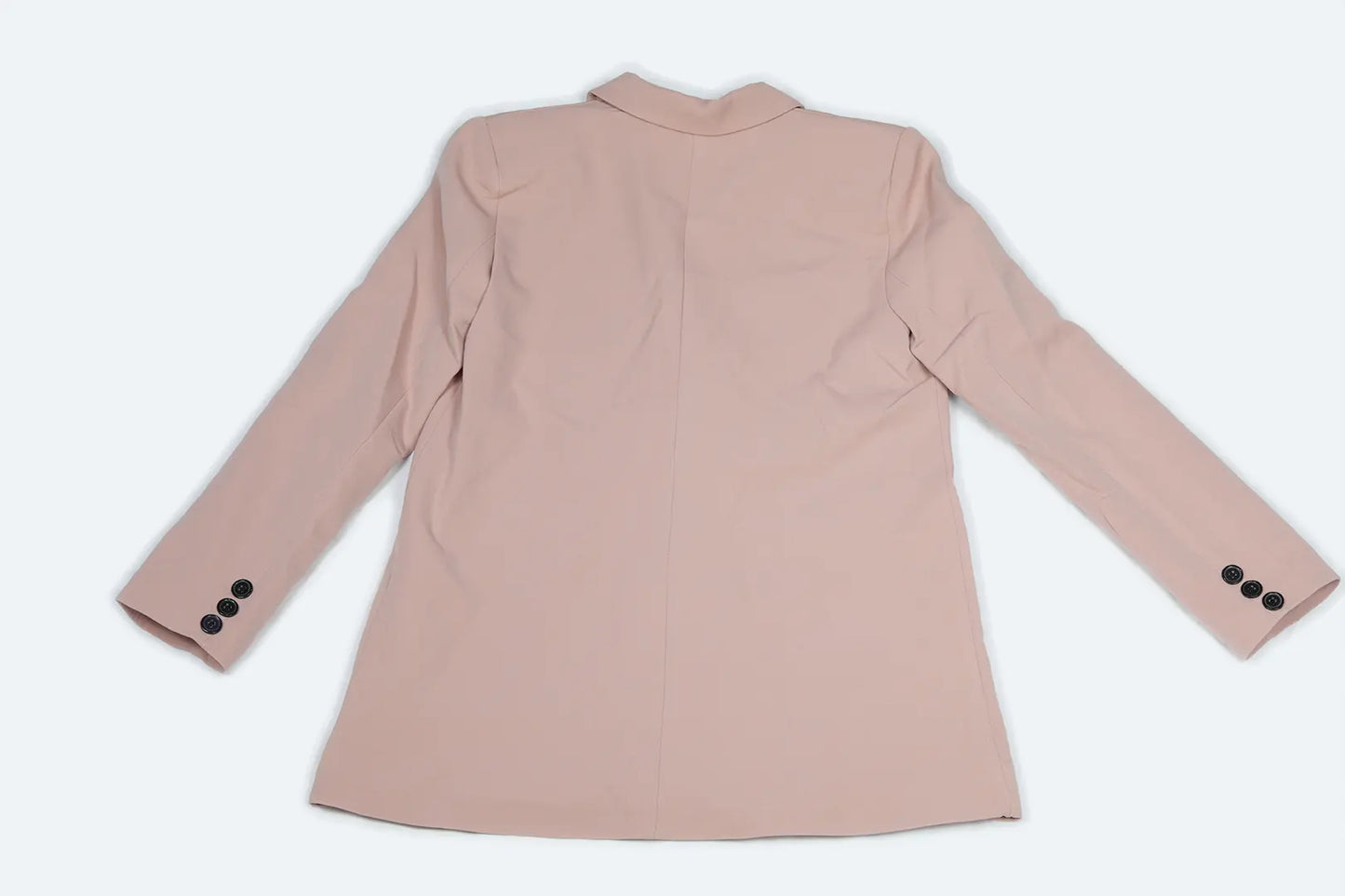 Costume rose poudré élégant