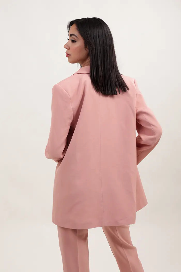 Costume rose poudré élégant